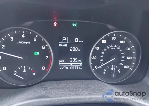 2017 Hyundai Elantra Se z USA, uszkodzony, nr VIN 5NPD84LF2HH123136